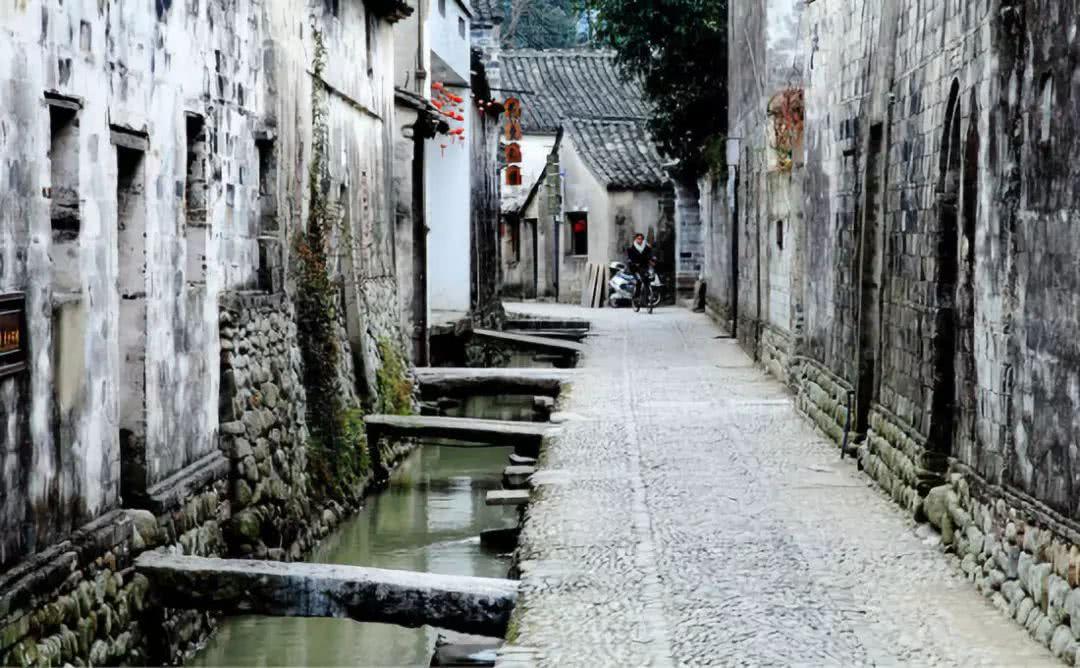鲁西化工(000830.SZ)发预减，预计2023年度净利润7.8亿元至8.8亿元，同比下降75.28%-72.11%